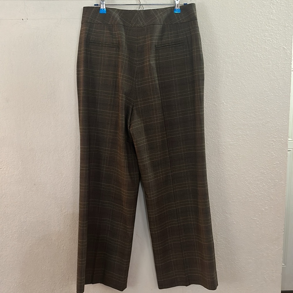 Beautiful Brown Plaid Women's Blazer/ pant suit set with removable belt - Picture 10 of 12